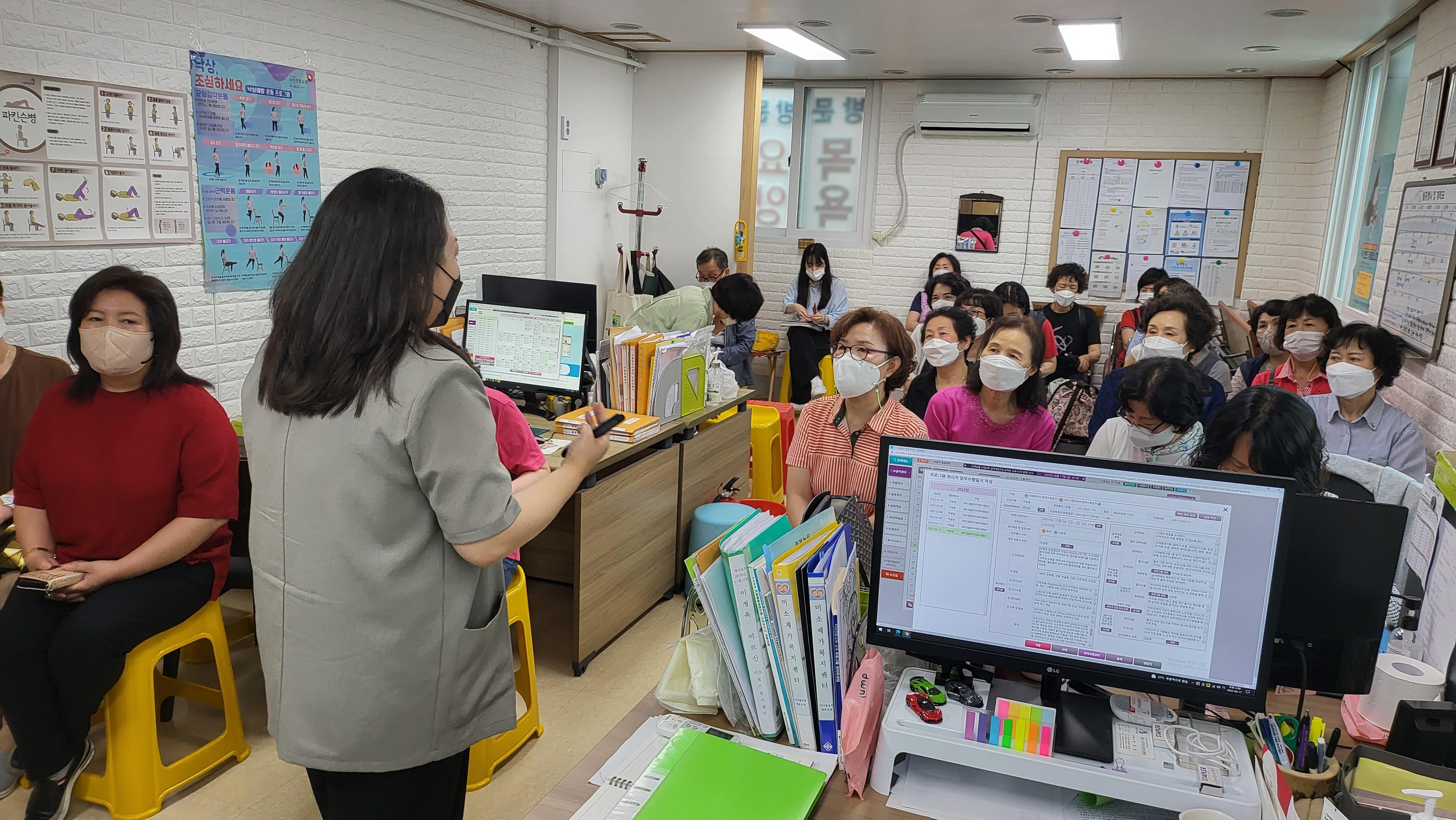 센터 이미지