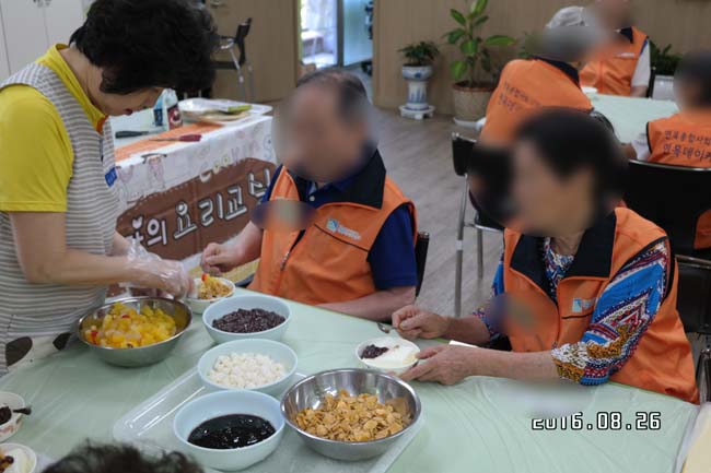 센터 이미지