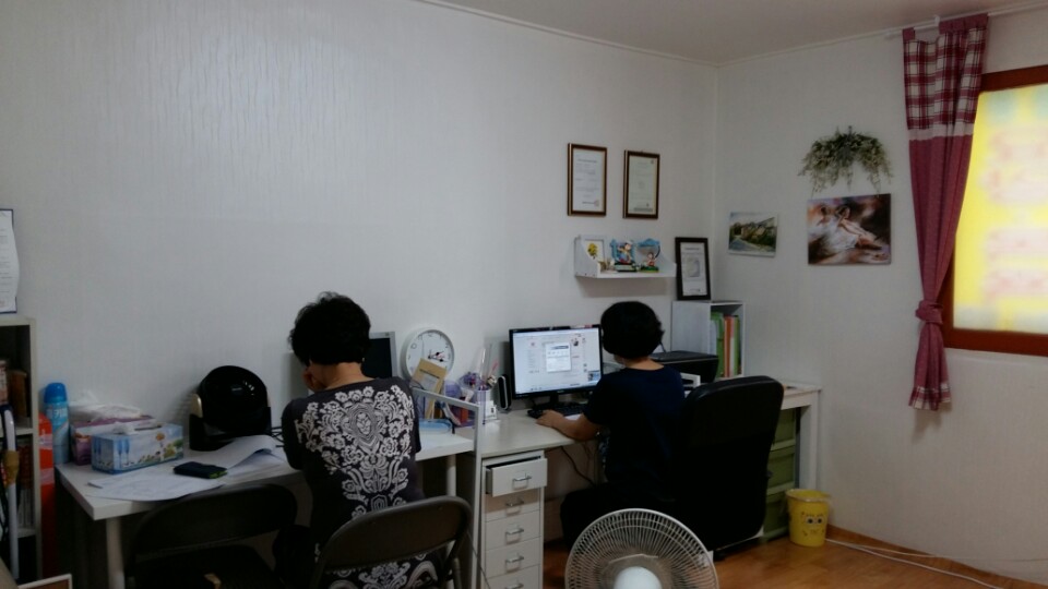 센터 이미지