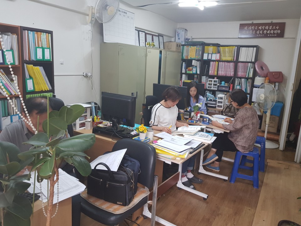 센터 이미지