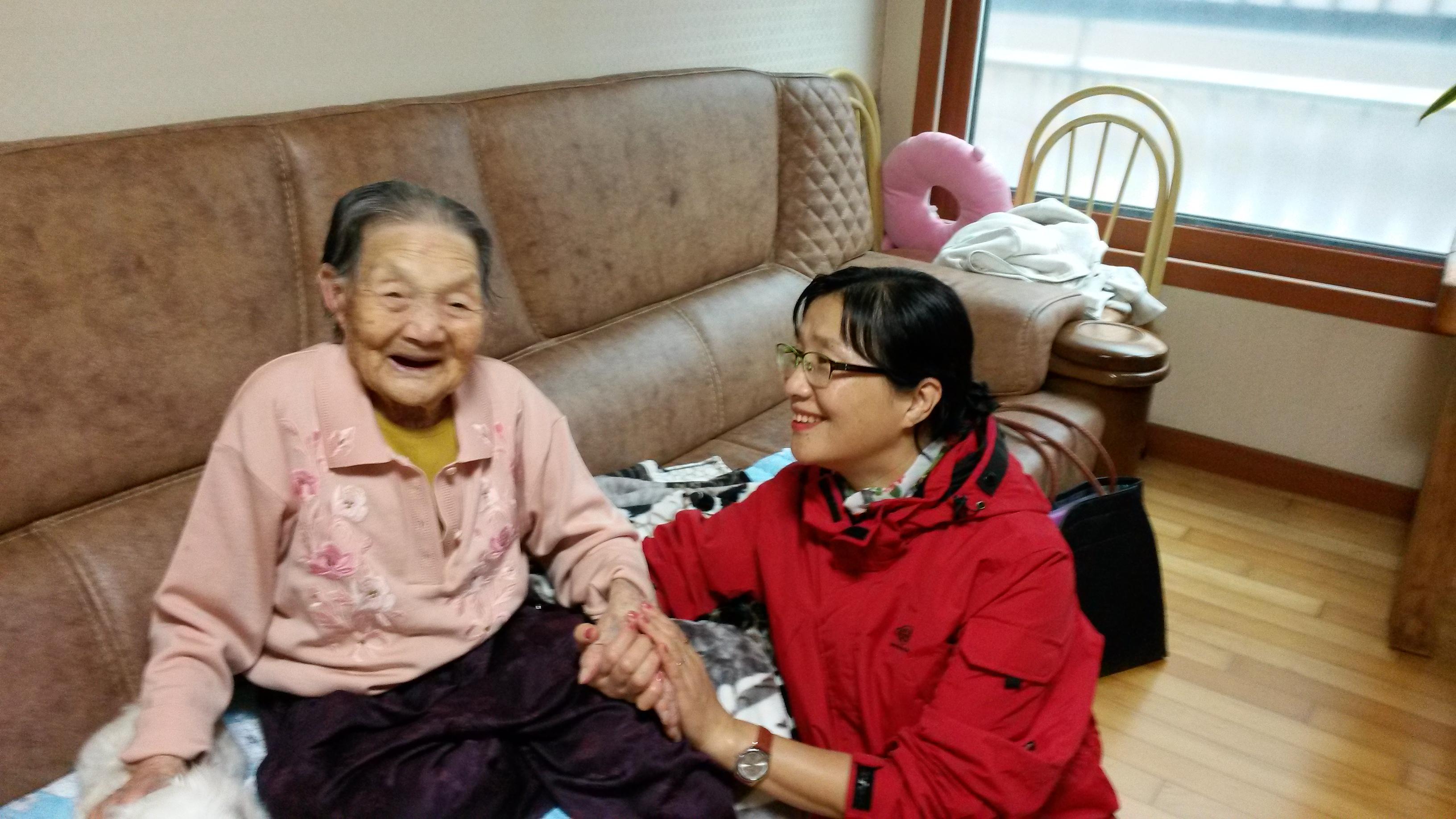 센터 이미지