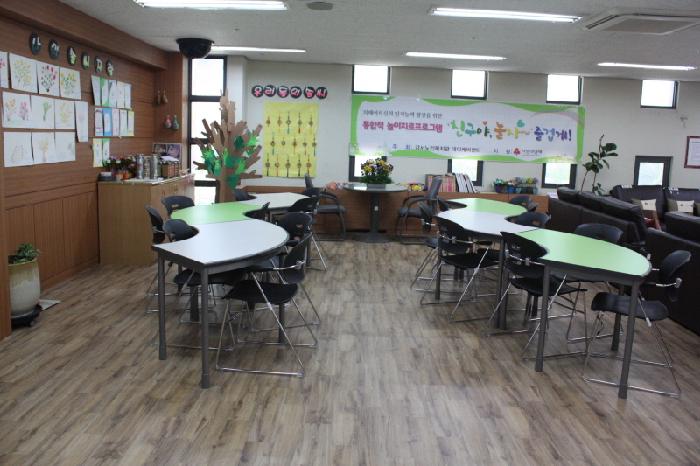 센터 이미지