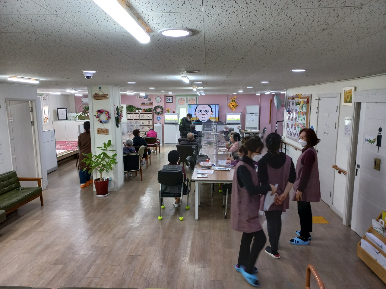 센터 이미지