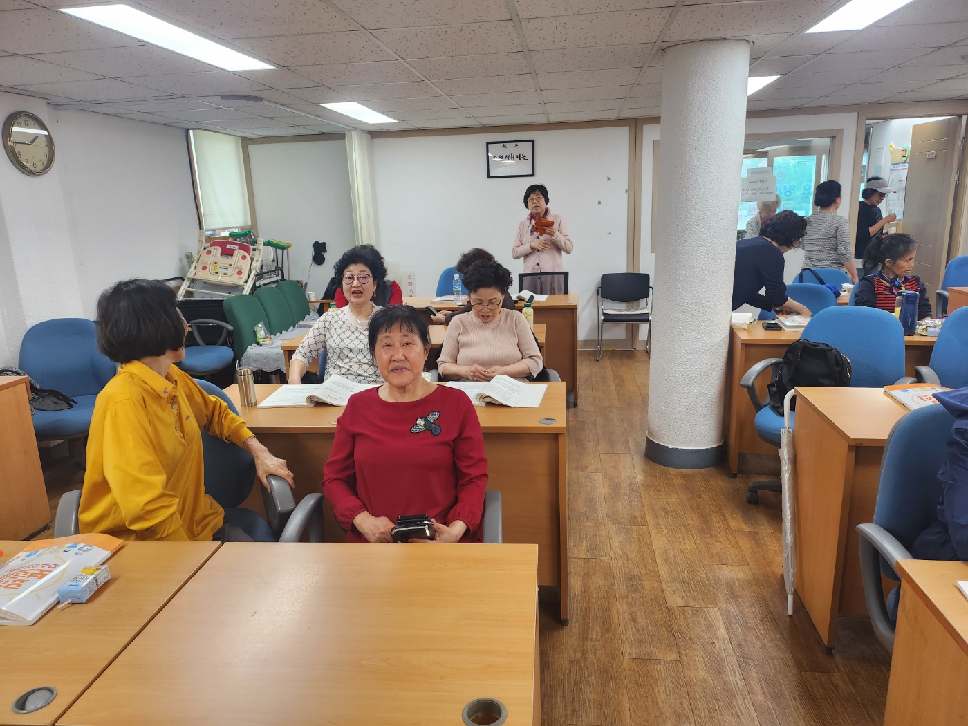 센터 이미지
