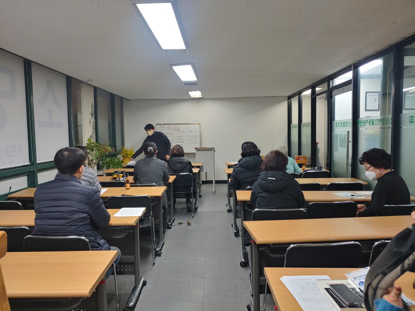 센터 이미지