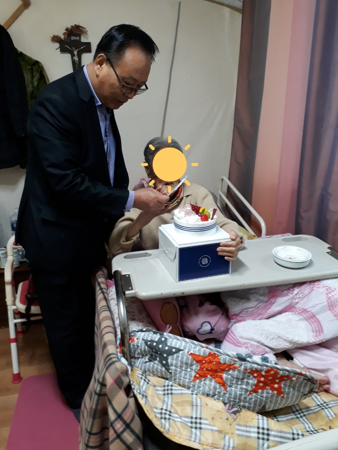센터 이미지