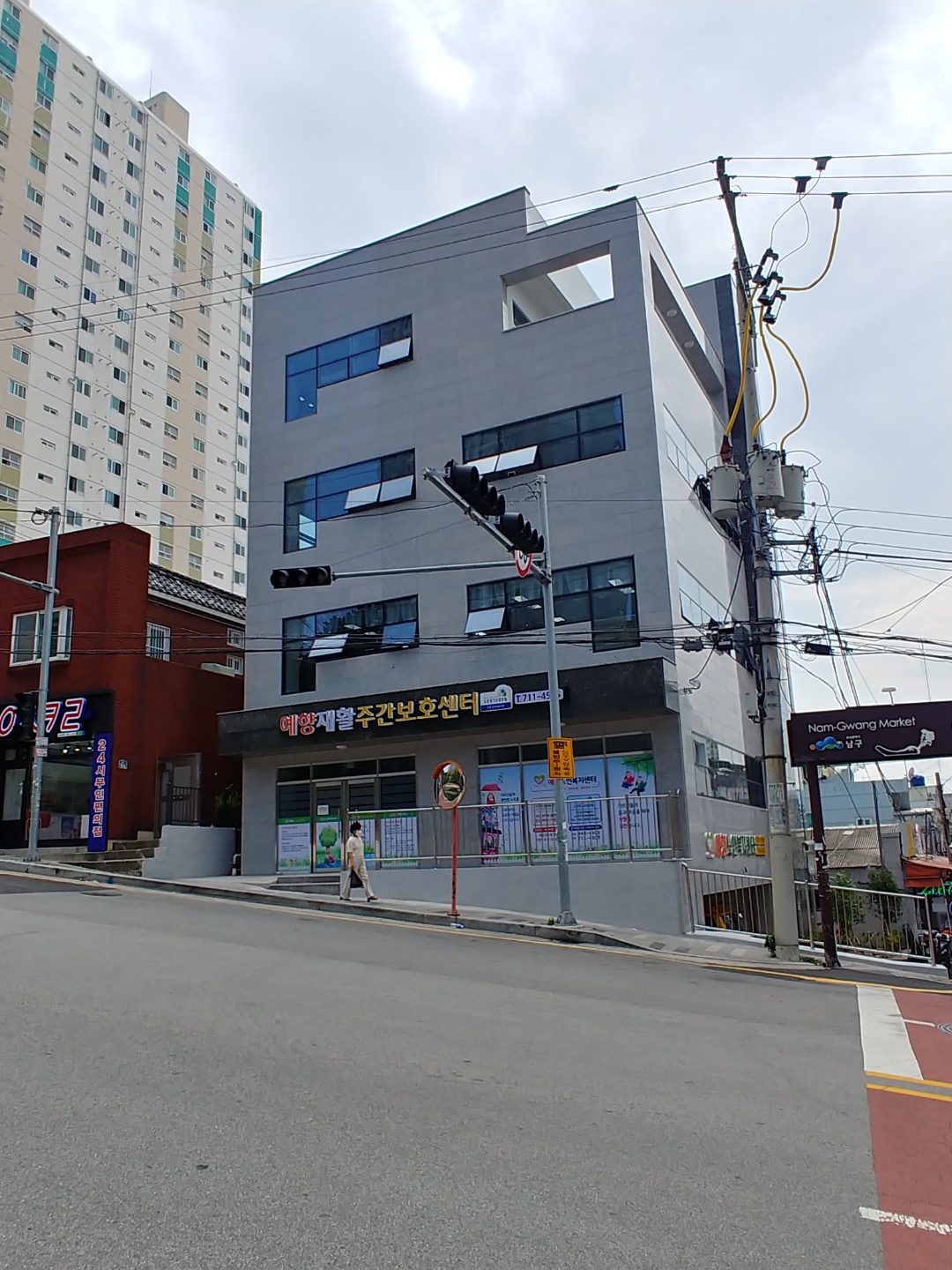 센터 이미지