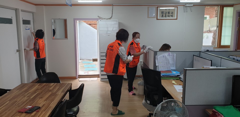 센터 이미지