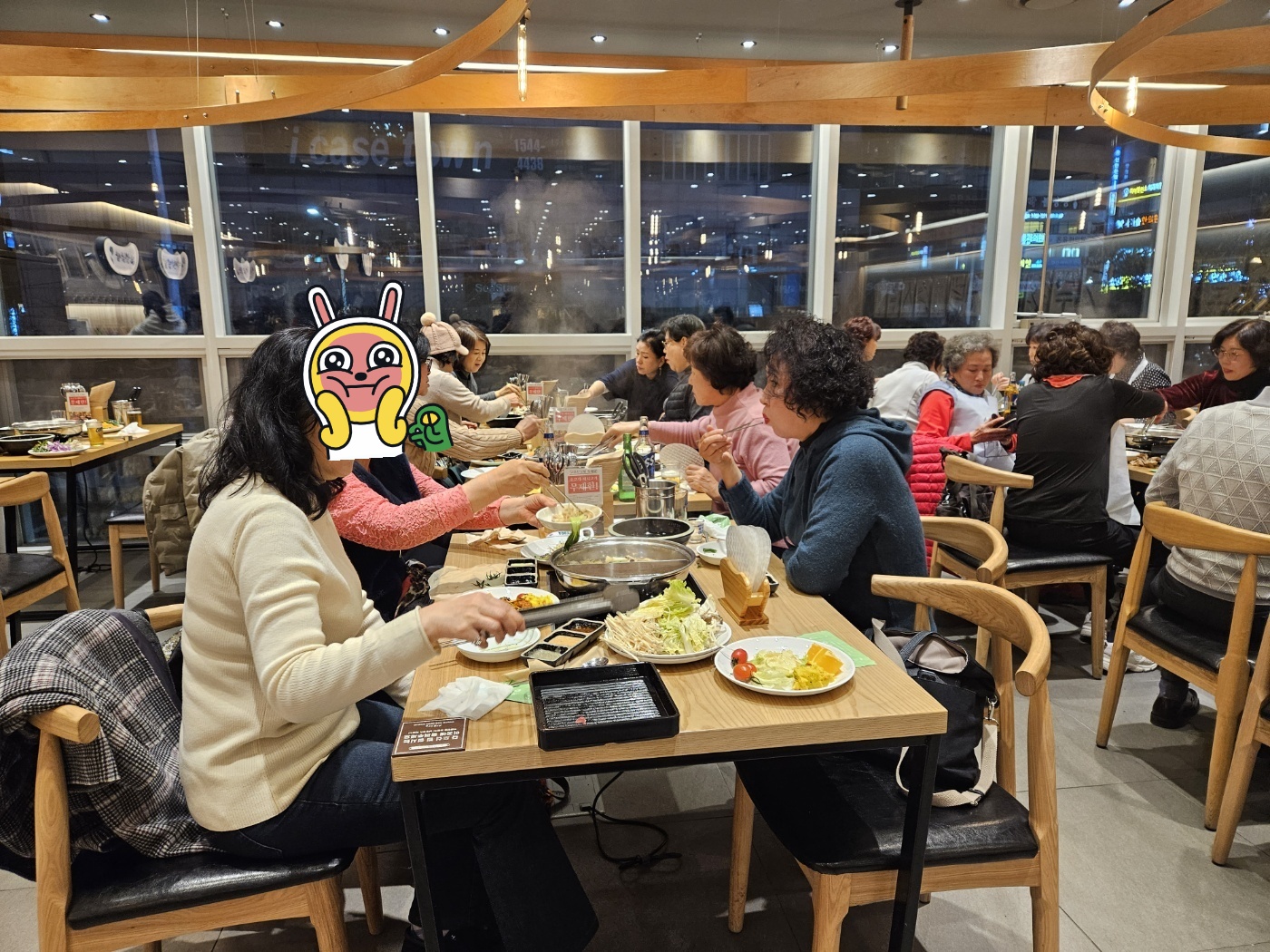 센터 이미지