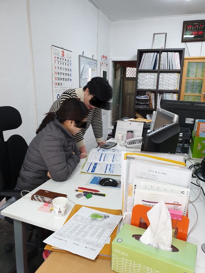 센터 이미지