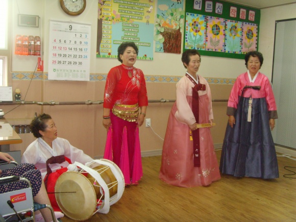 센터 이미지