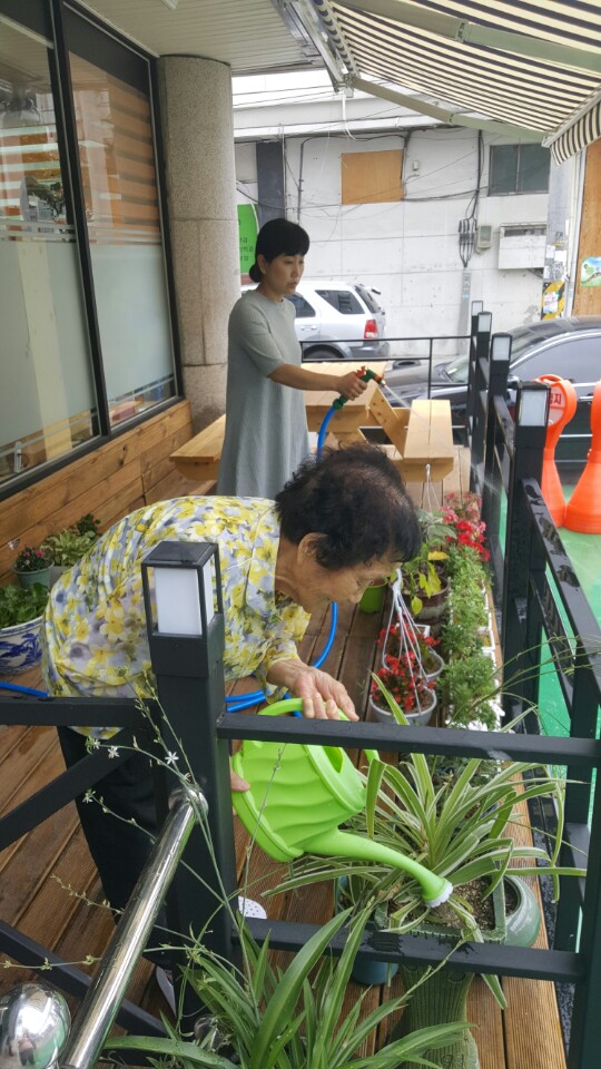 센터 이미지