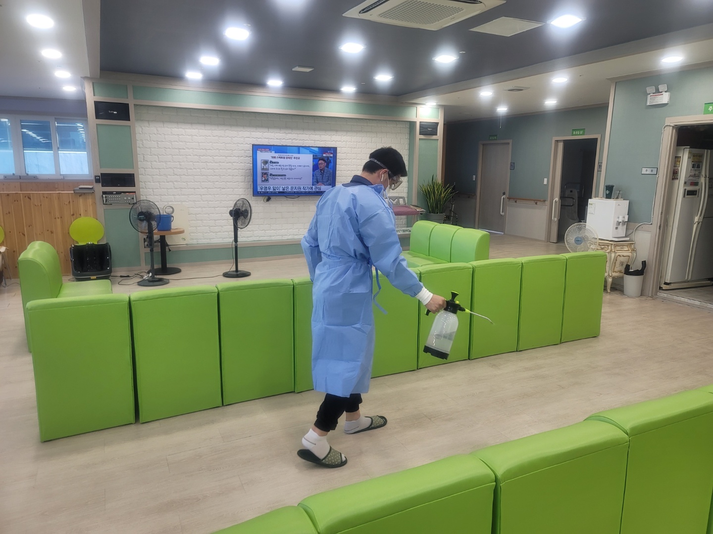 센터 이미지