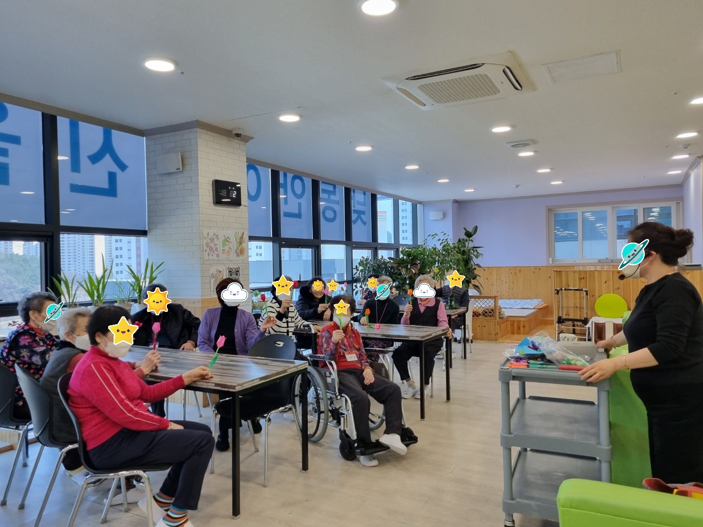 센터 이미지