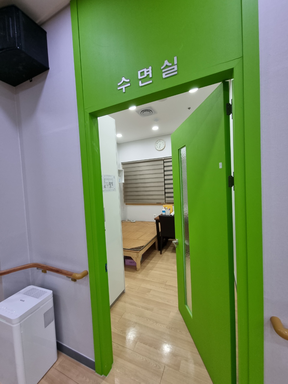 센터 이미지