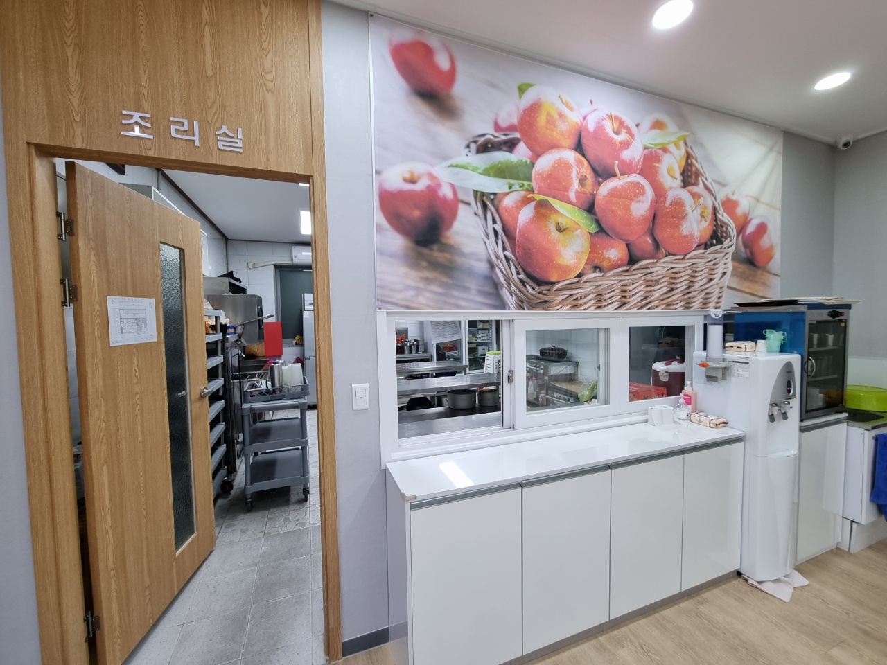 센터 이미지