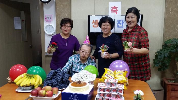 센터 이미지
