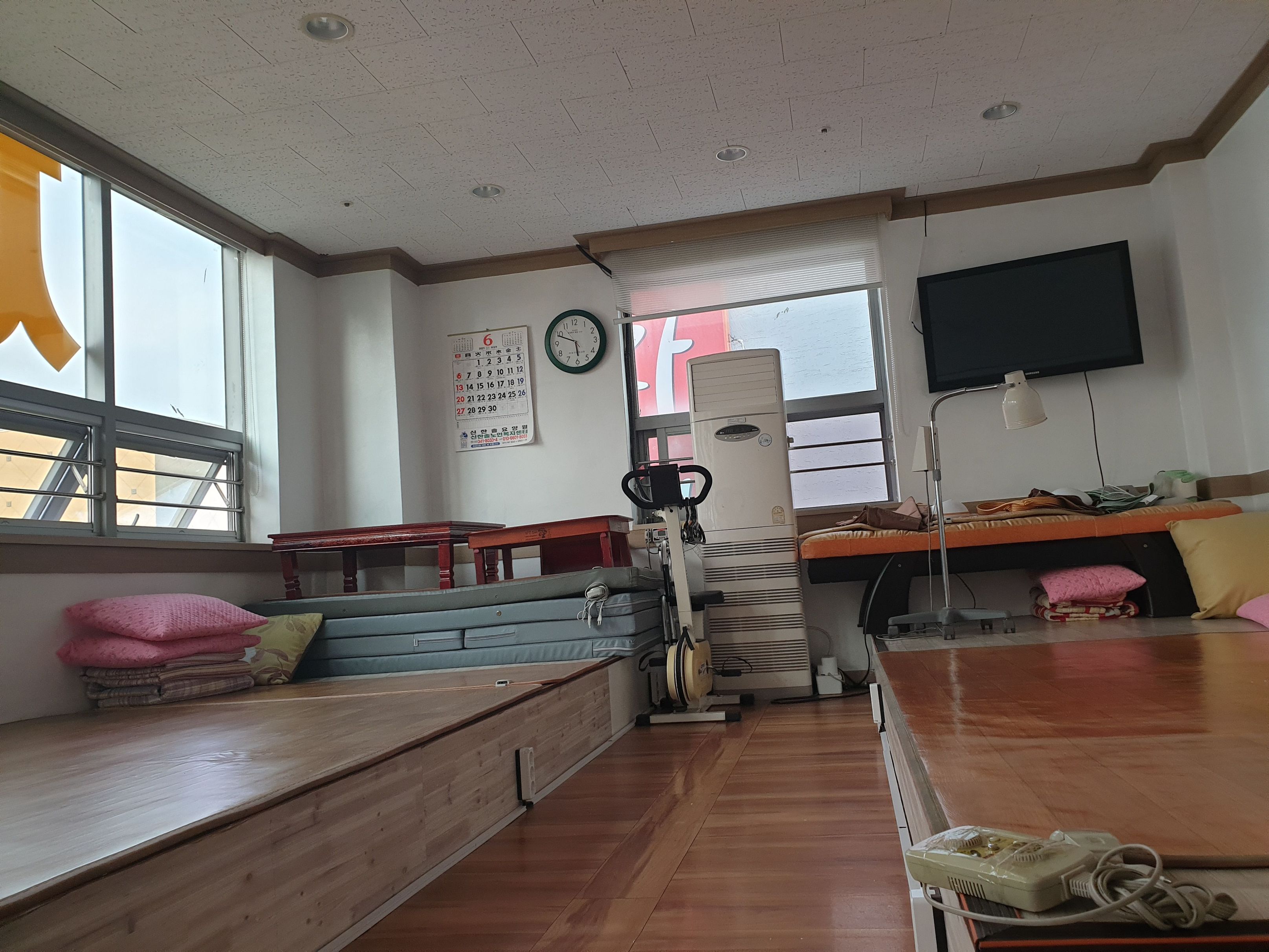 센터 이미지