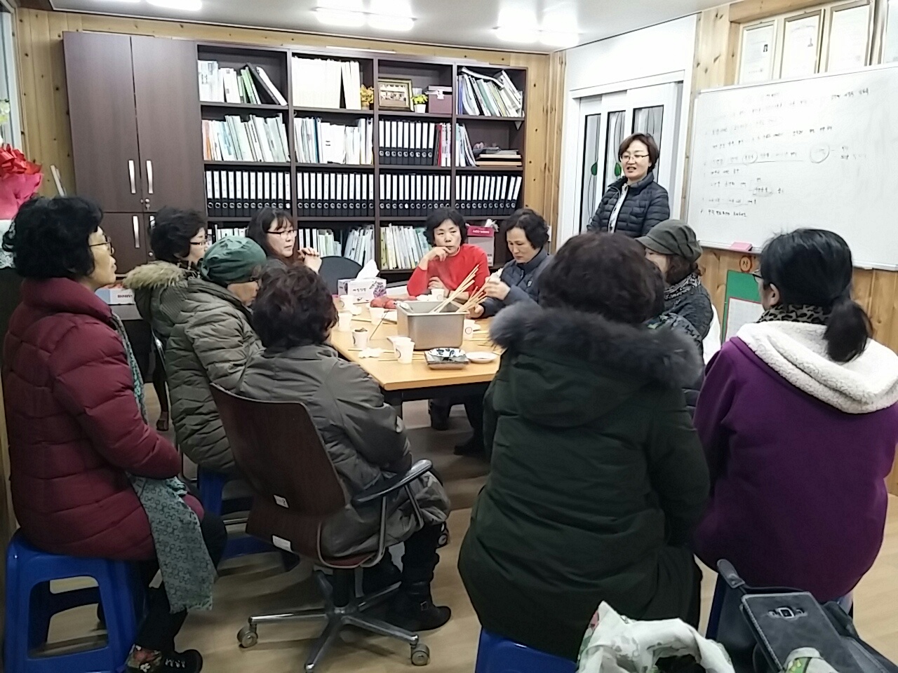 센터 이미지