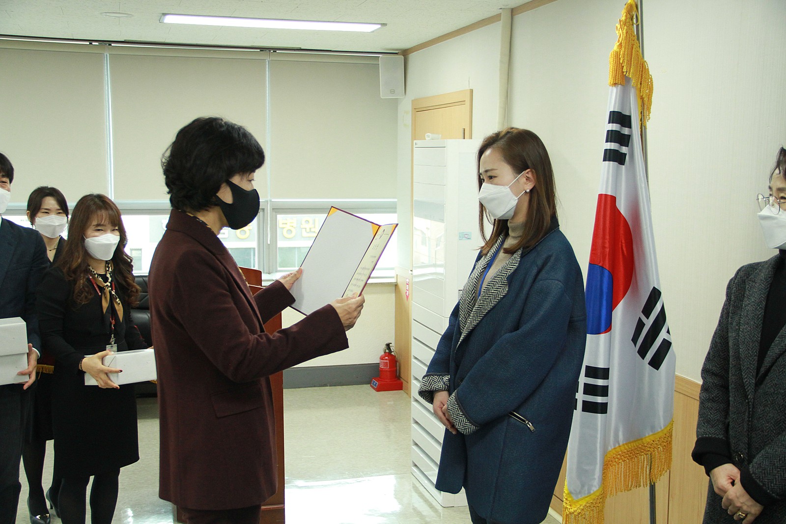 센터 이미지