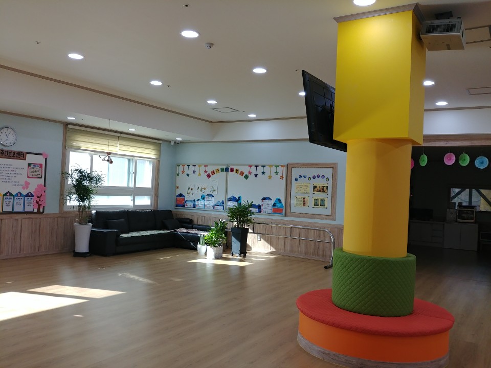 센터 이미지