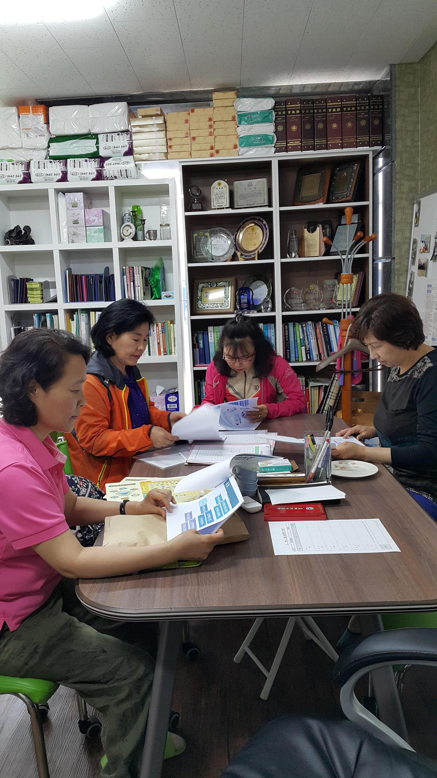 센터 이미지