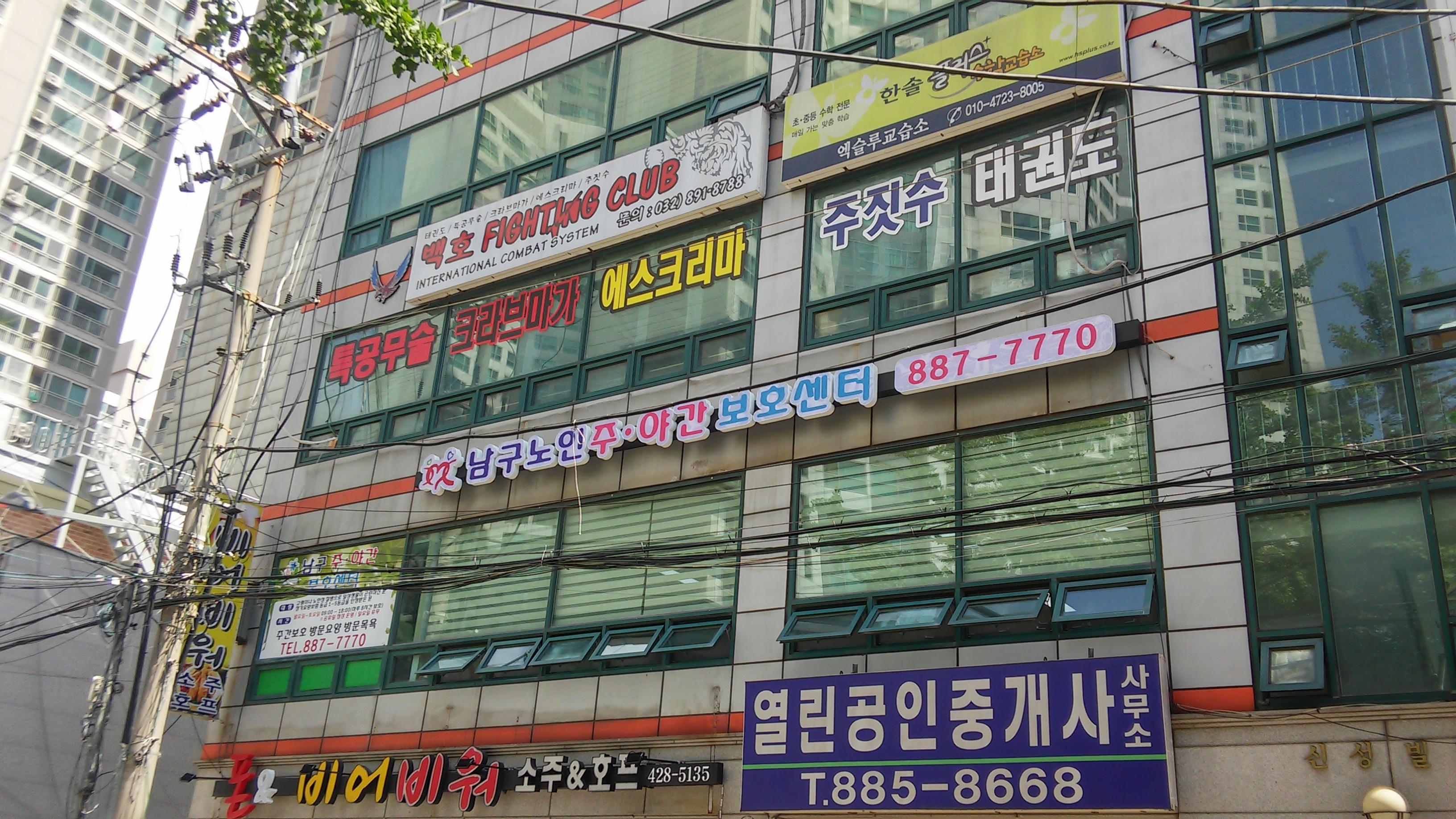 센터 이미지