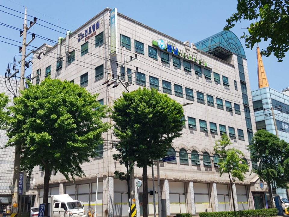 센터 이미지
