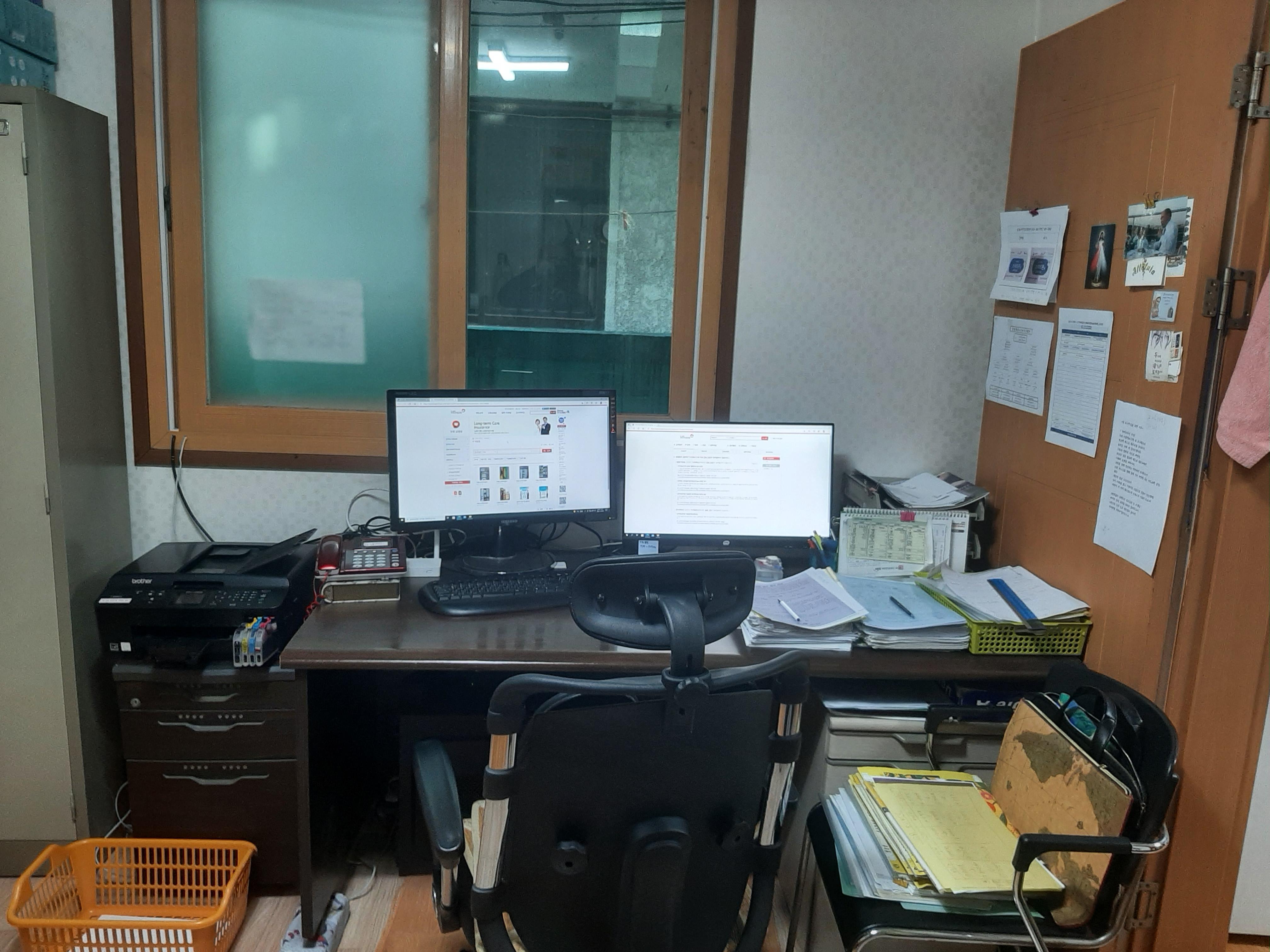 센터 이미지