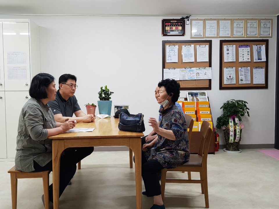 센터 이미지