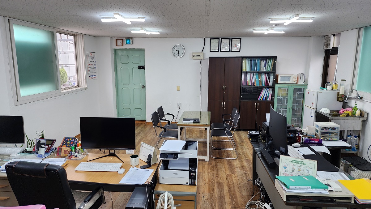 센터 이미지