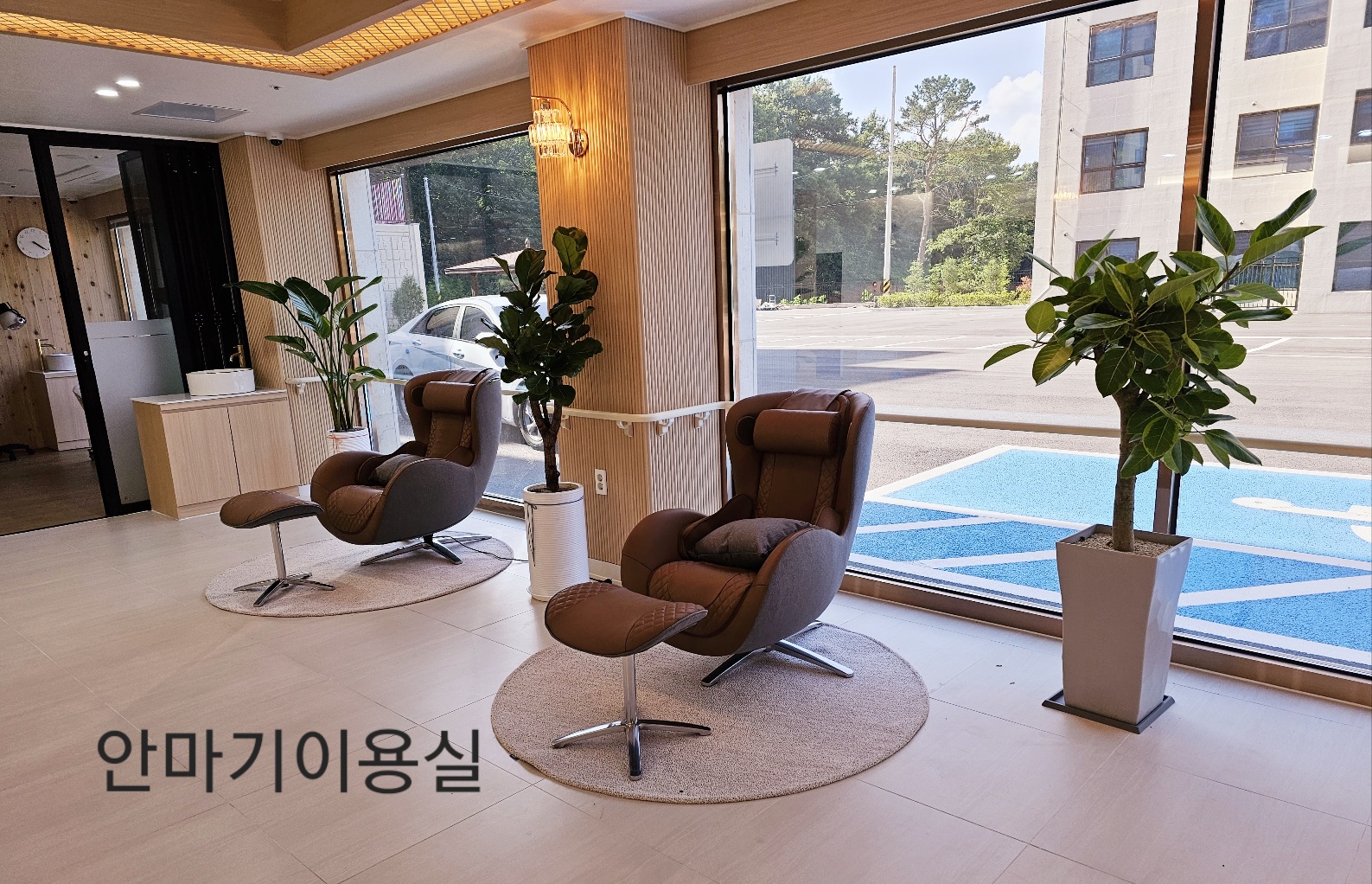 센터 이미지