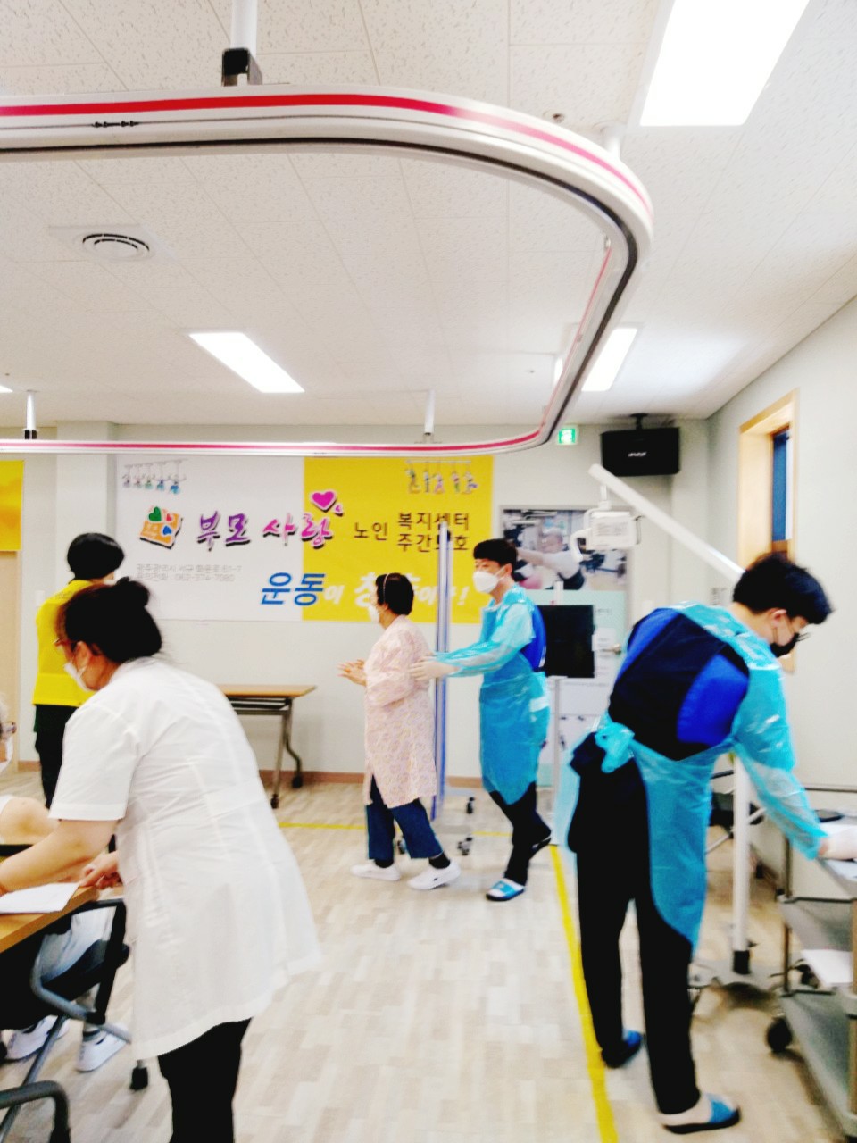 센터 이미지