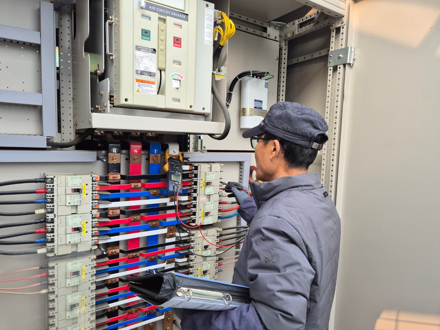 센터 이미지