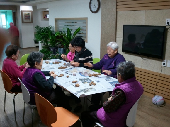 센터 이미지