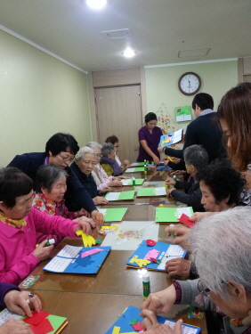 센터 이미지