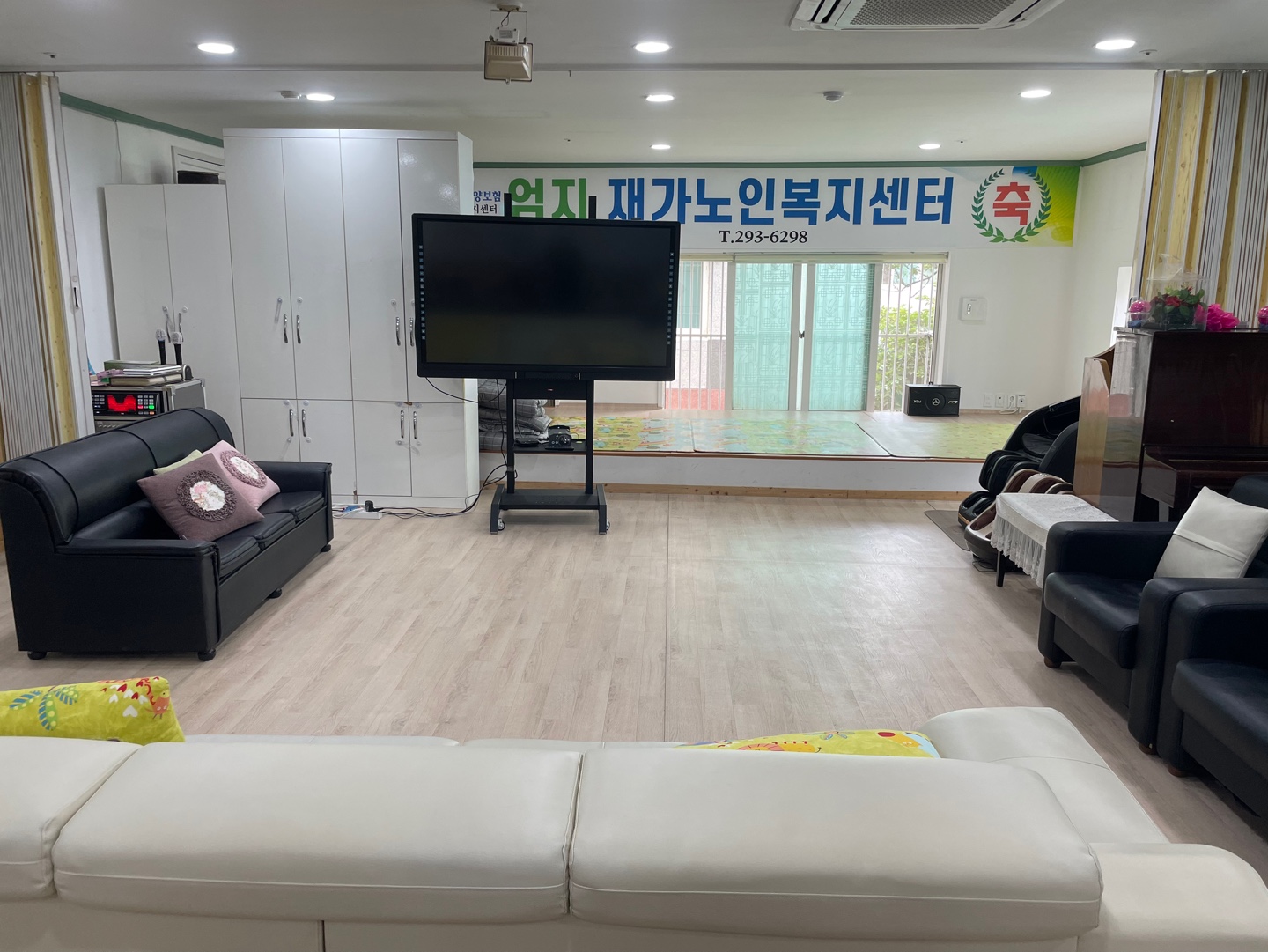 센터 이미지