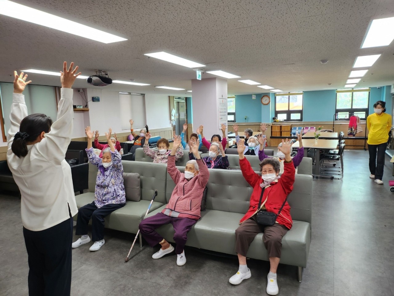 센터 이미지