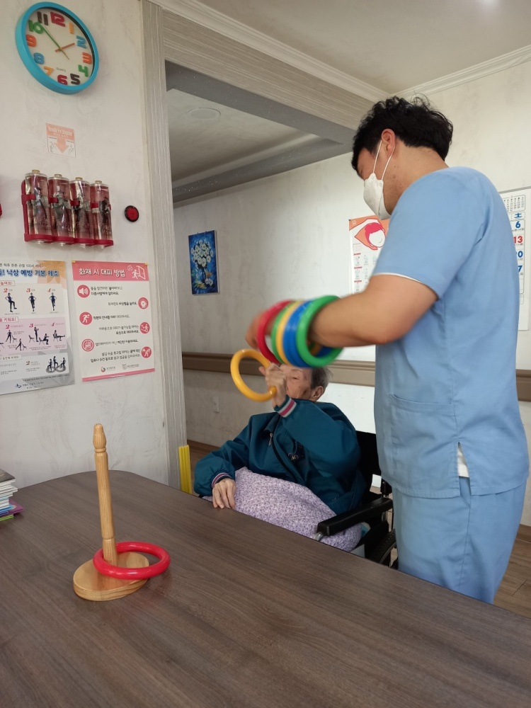 센터 이미지