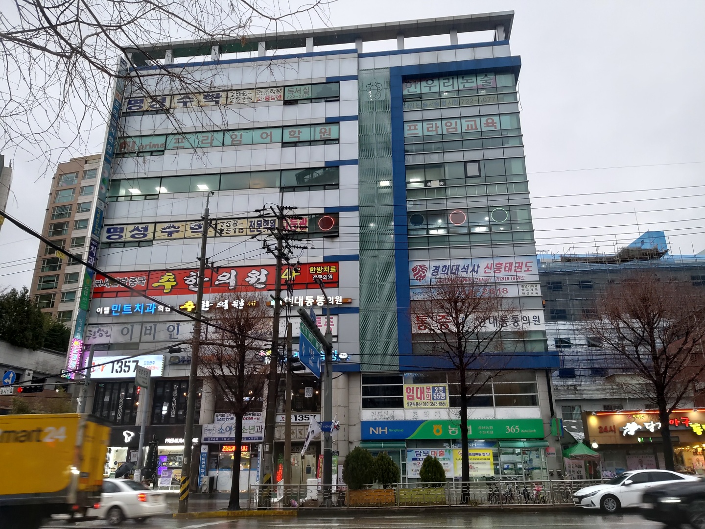 센터 이미지