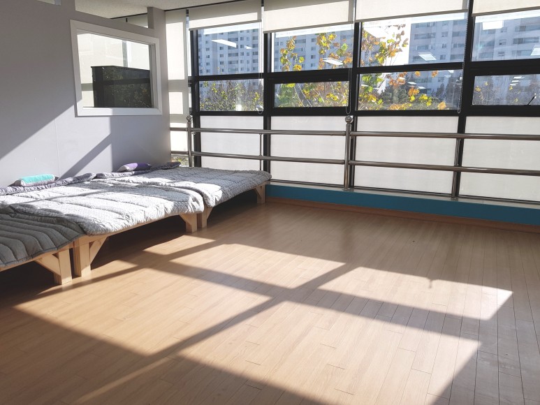 센터 이미지