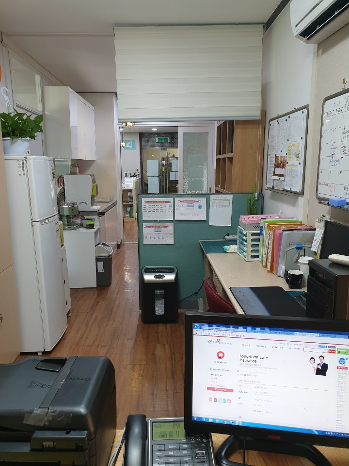 센터 이미지