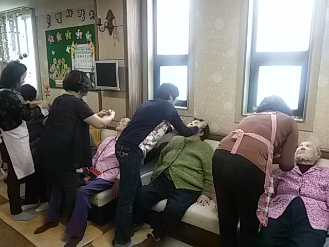 센터 이미지