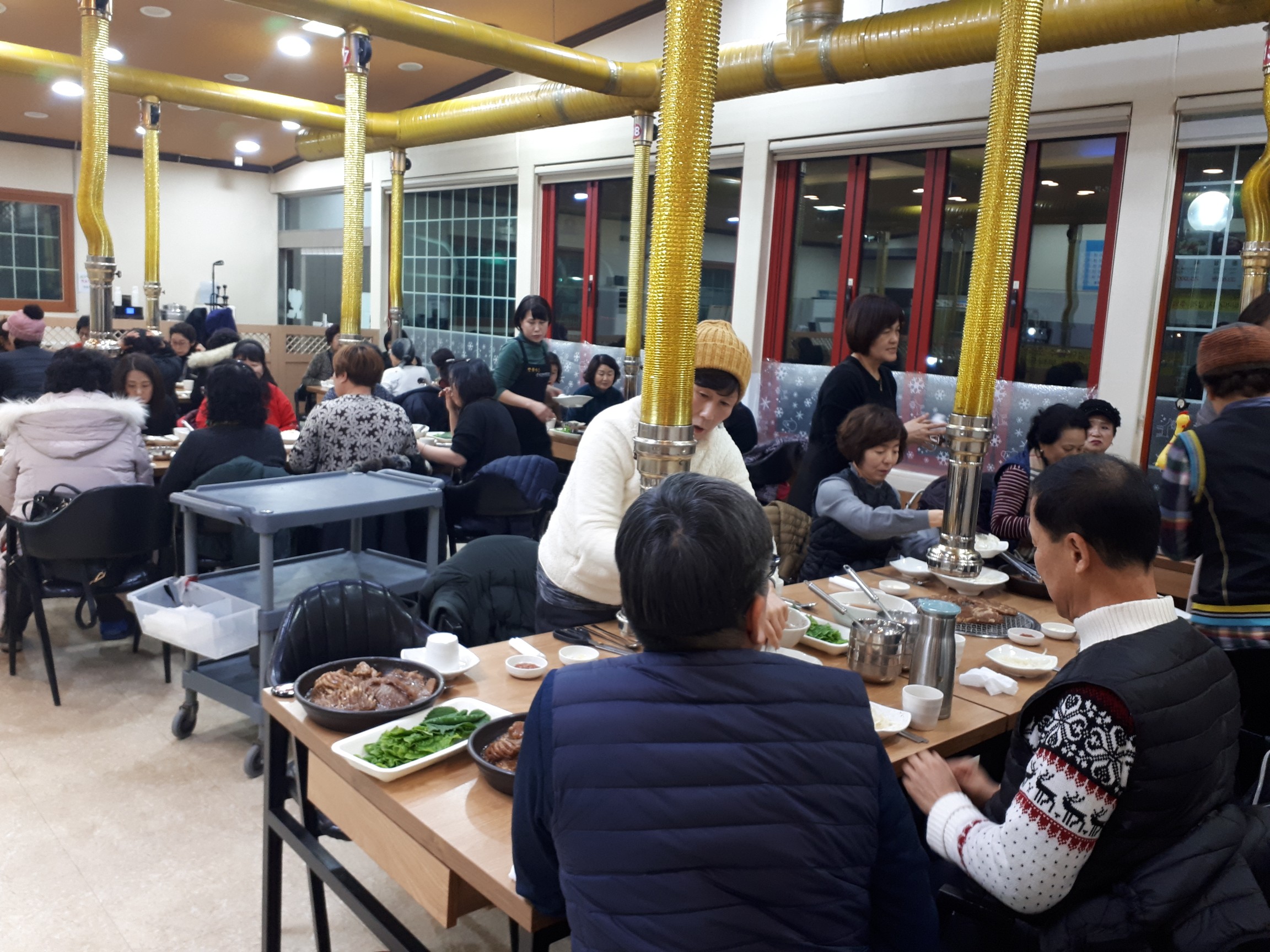 센터 이미지