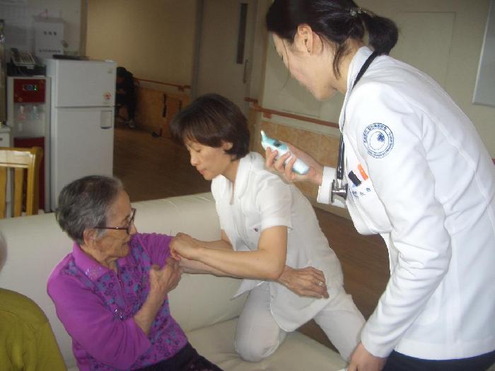 센터 이미지