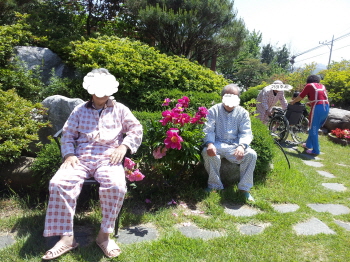 센터 이미지