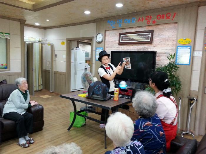 센터 이미지