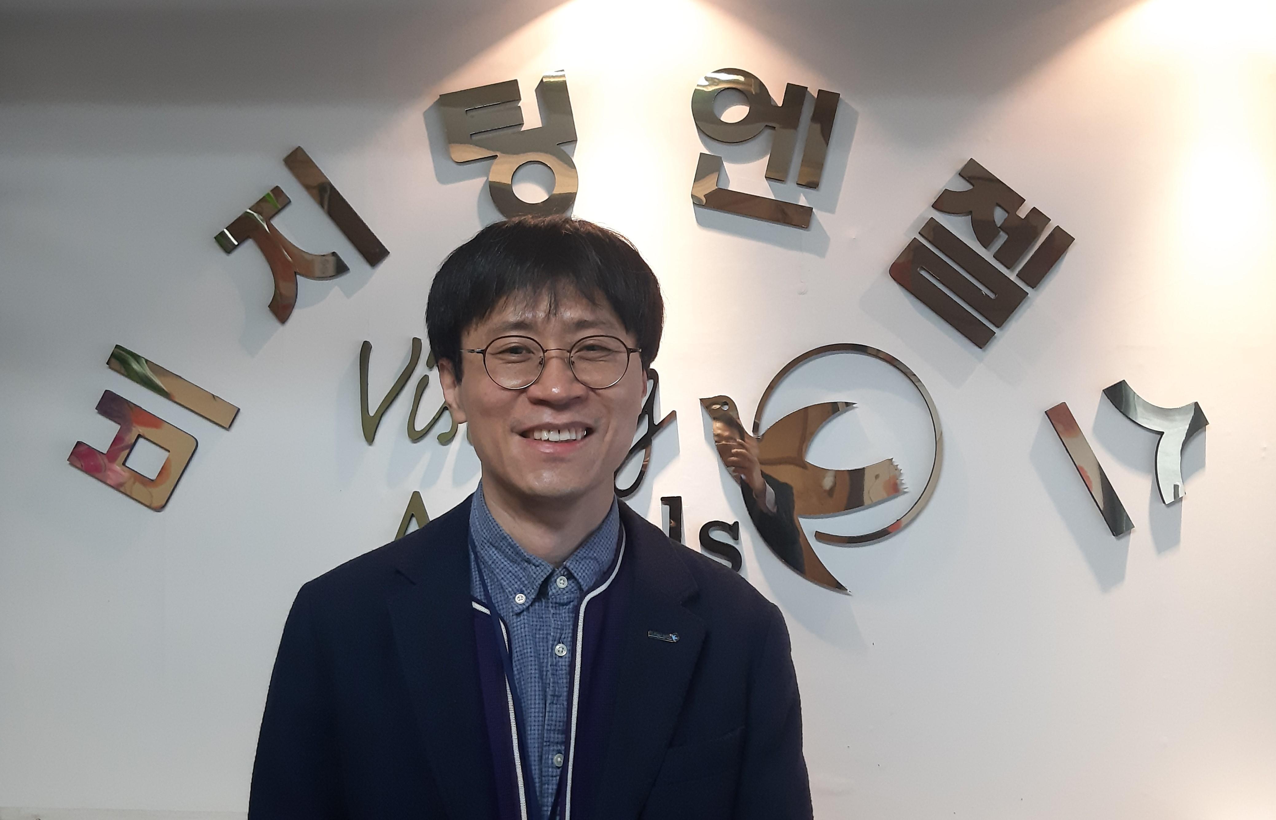센터 이미지