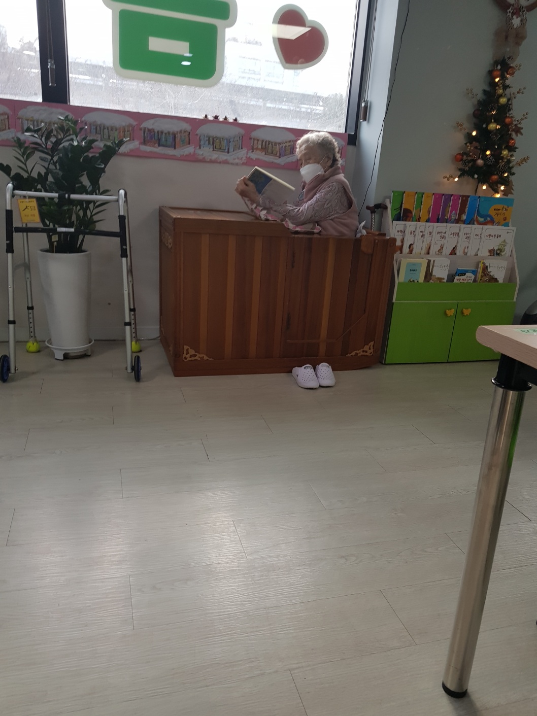 센터 이미지