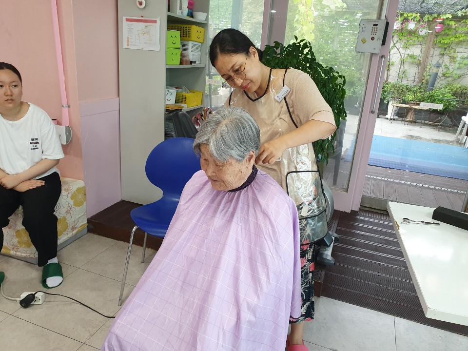 센터 이미지